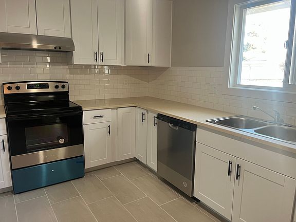 2nd image of 5016 Gatewood Dr