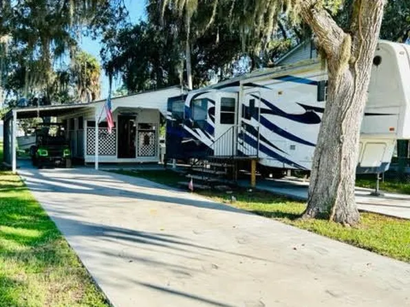 245 SE 240th St, Suwannee, FL 32692