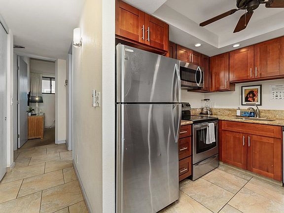 3rd image of 940 S Kihei Rd #305D