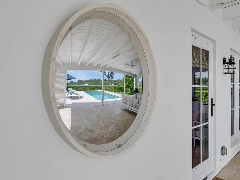 215 Live Oak Rd — Photo 22
