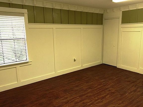 4th image of 18825 SW 15th Ave