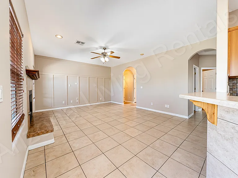 2085 Alan Ladd Dr — Photo 15