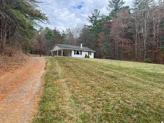 4th image of 335 Shenandoah Mountain Dr