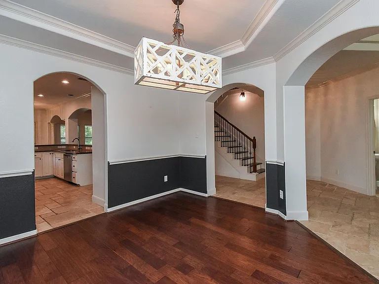 16915 Locust Springs Dr — Photo 5