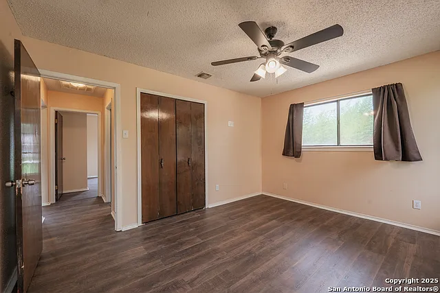 1002 River Oak Main House Seguin Ter #MAIN HOUSE — Photo 13