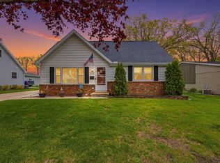 136 Clinton St, Fond Du Lac, WI 54937