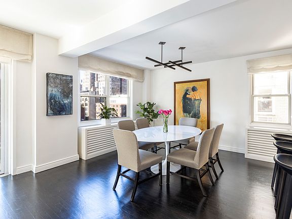 3rd image of 40 E 9th St APT 10M