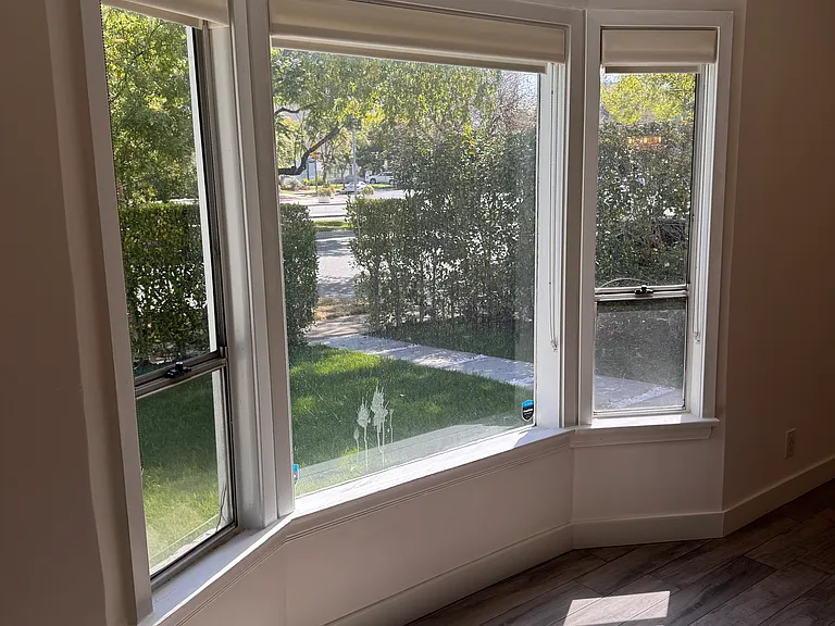 6526 San Vicente Blvd — Photo 7
