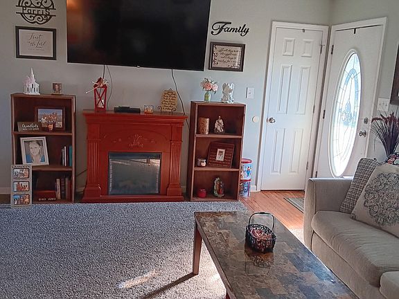 5th image of 270 Hollow View Dr SE