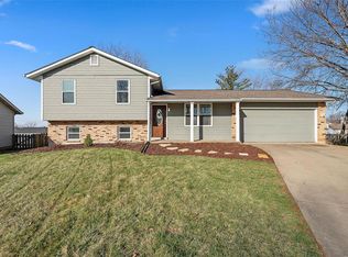 5 Masters Ct, Saint Peters, MO 63376