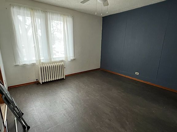 5th image of 2346 Winnipeg St #3