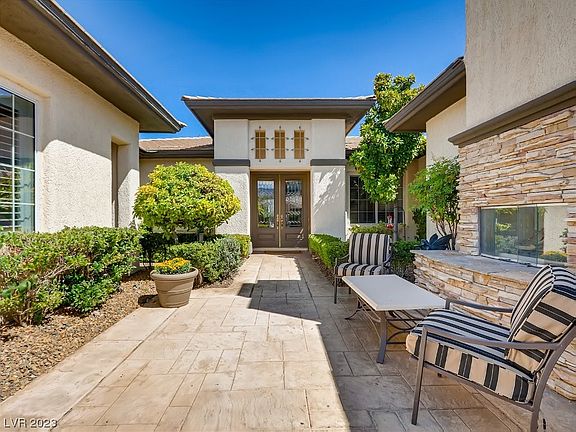 3rd image of 4276 Bella Cascada St