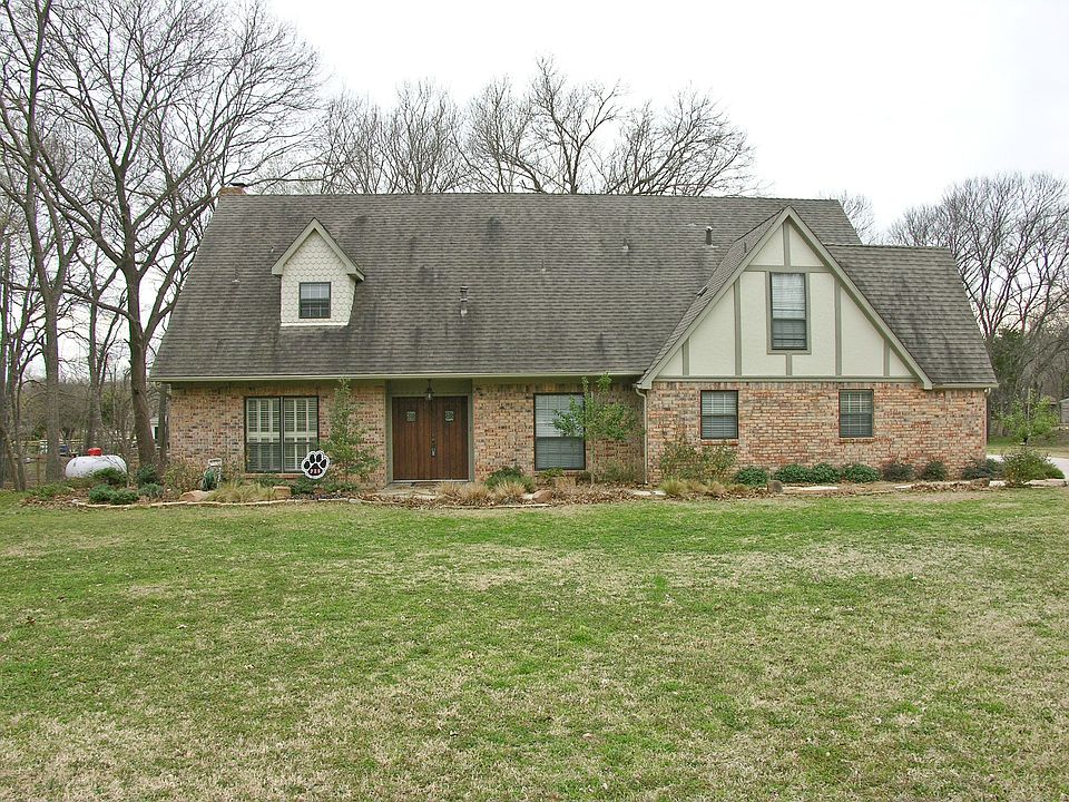 1st image of 1300 Alto Vista St