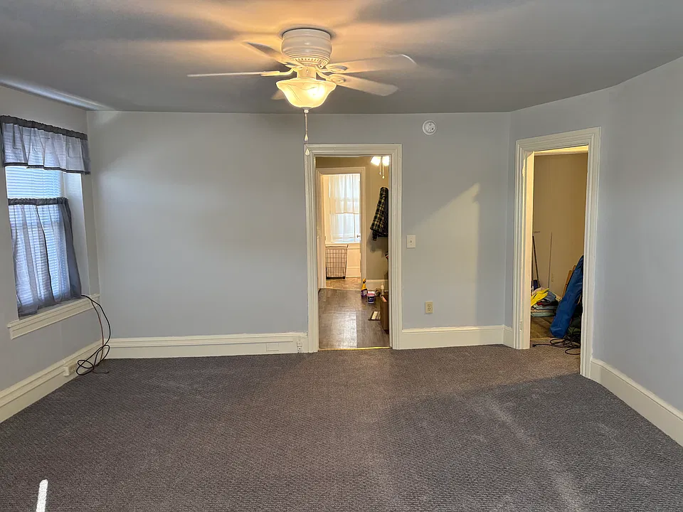 Living Room 16x18