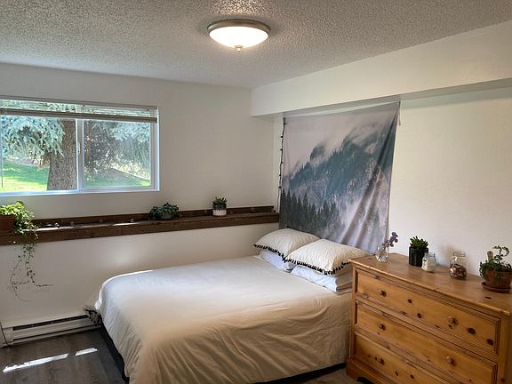 5th image of 831 W Beaver Creek Blvd #4
