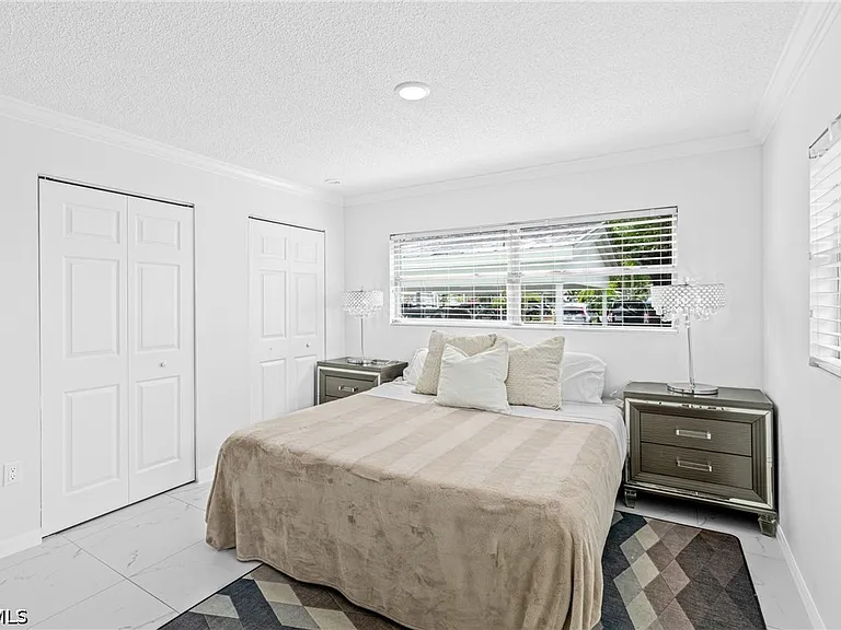 3225 E Riverside Dr #34-C — Photo 11
