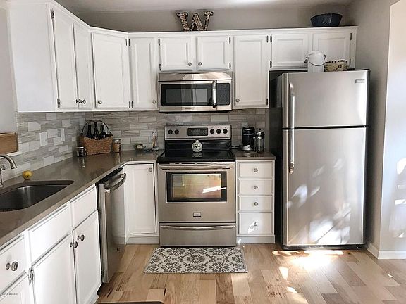 3rd image of 3309 Woodwind Dr NE
