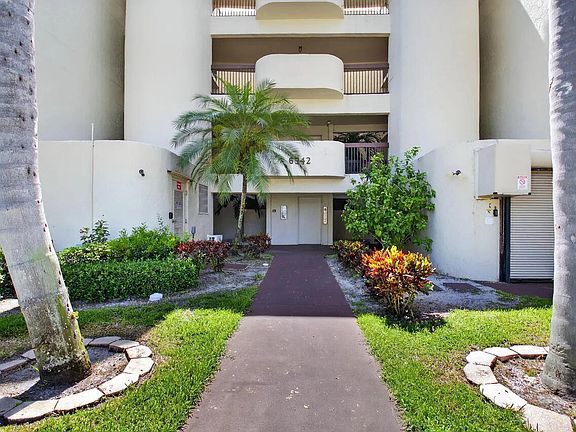 2nd image of 6342 LONGBOAT Lane W #201