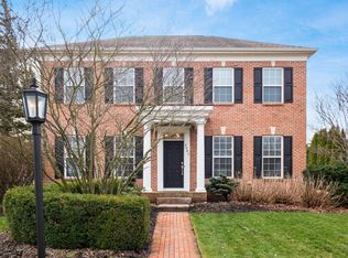 7043 Cunningham Dr, New Albany, OH 43054