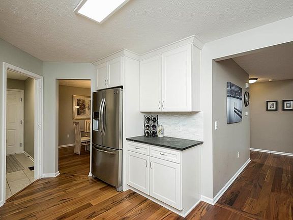 3rd image of 29481 Hummingbird Cir