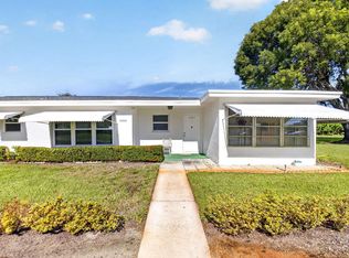 7205 W OAKRIDGE Circle, Lake Worth, FL 33462