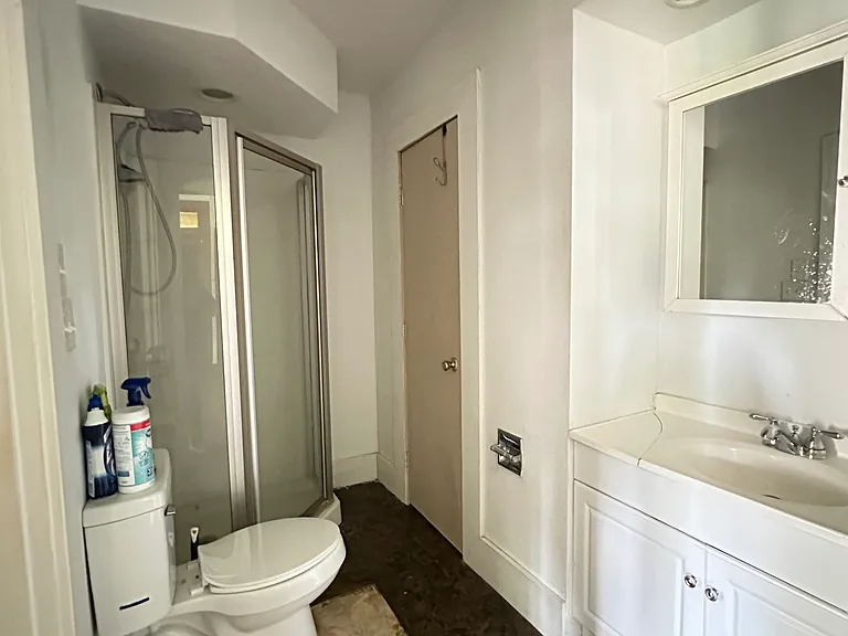 400 N Locust St — Photo 6