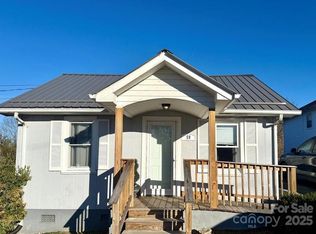 59 Hilltop Ln, Spruce Pine, NC 28777
