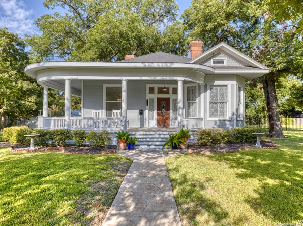 513 N GETTY ST, Uvalde, TX 78801