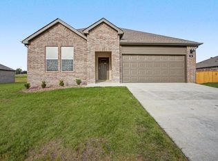26 Plantation Dr, Mayflower, AR 72106