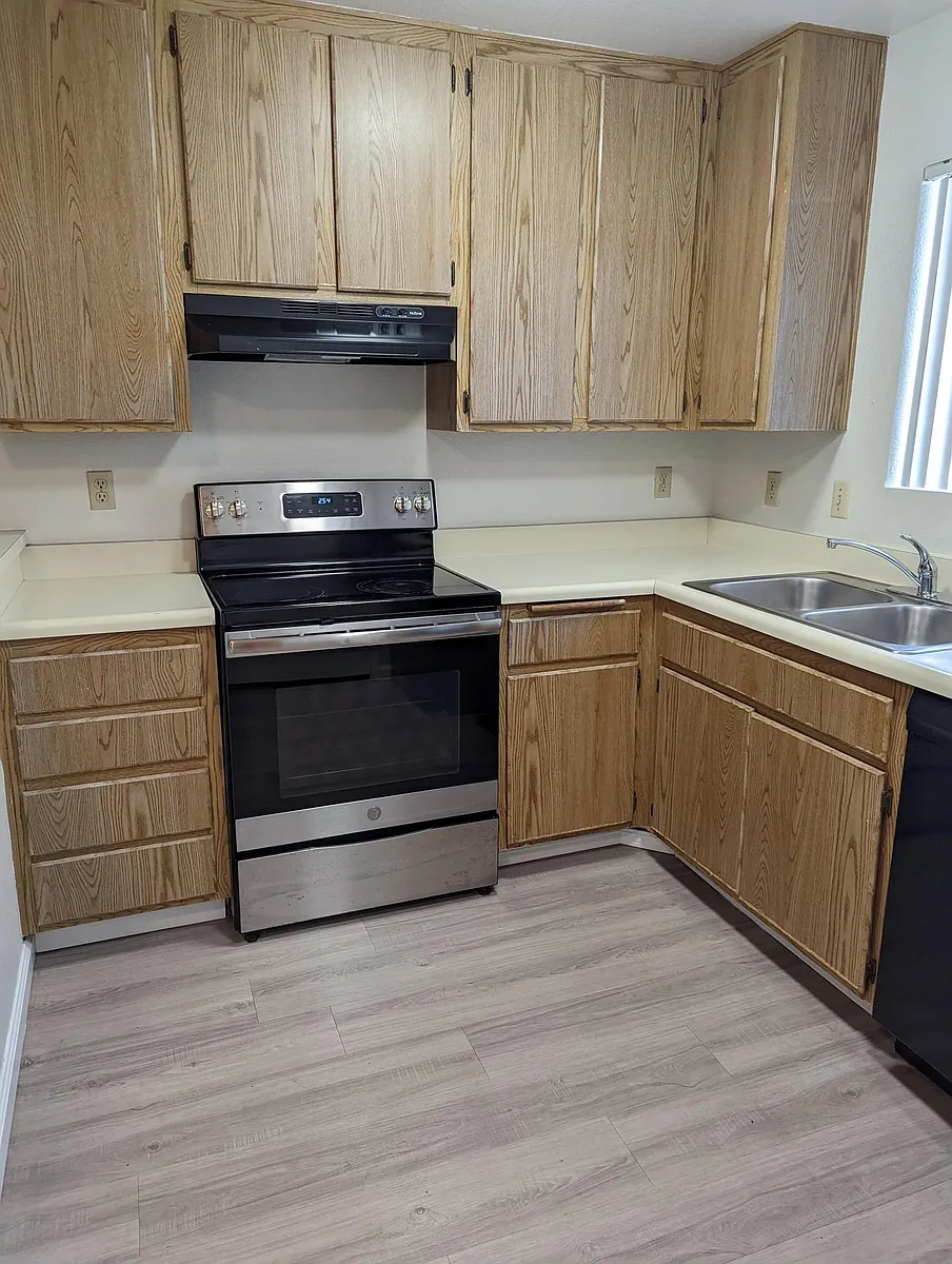 Building Photo - 5451 Lauretta St #4