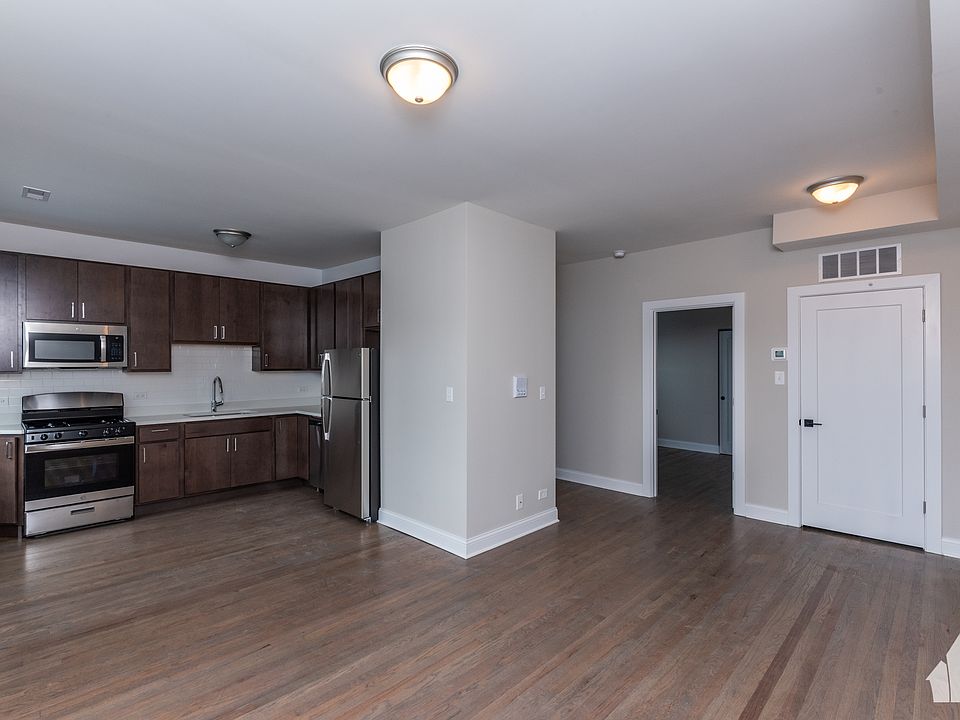 1st image of 3405 W Fullerton Ave #2