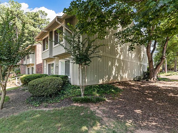 3rd image of 2114 Palmyra Dr