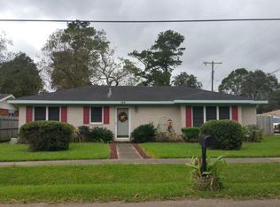 135 Bradford Dr, Carencro, LA 70520