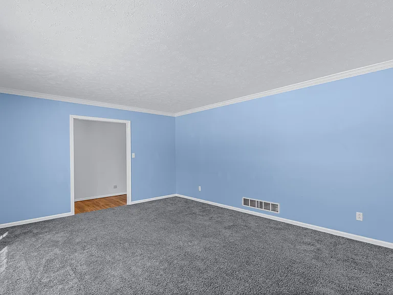 8199 Arnoldtown Rd — Photo 10