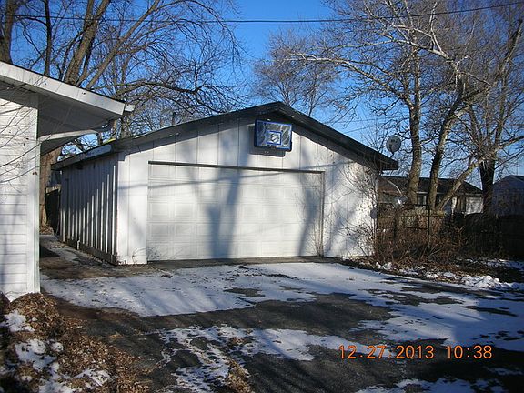 3rd image of 2411 Orion Ave