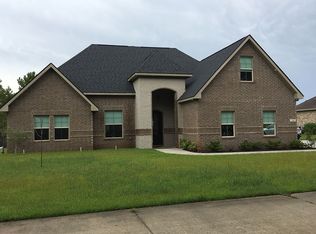 126 Emerald Lake Dr, Waveland, MS 39576