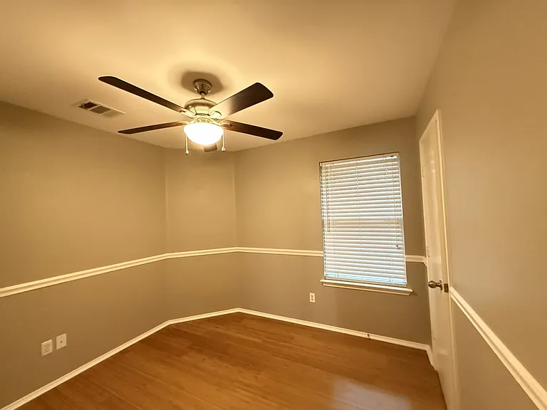 216 Pullman Place Blvd — Photo 11