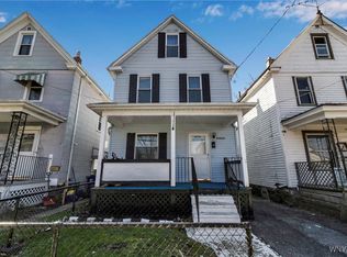 1011 Centre Ave, Niagara Falls, NY 14305