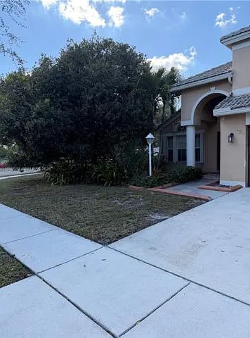 1552 NW 135th Ave — Photo 12