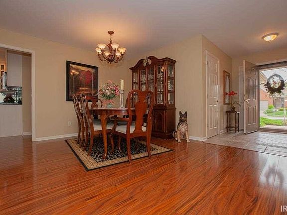 3rd image of 3102 Renee Dr