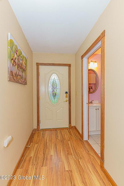 5th image of 89 Meadowlark Drive