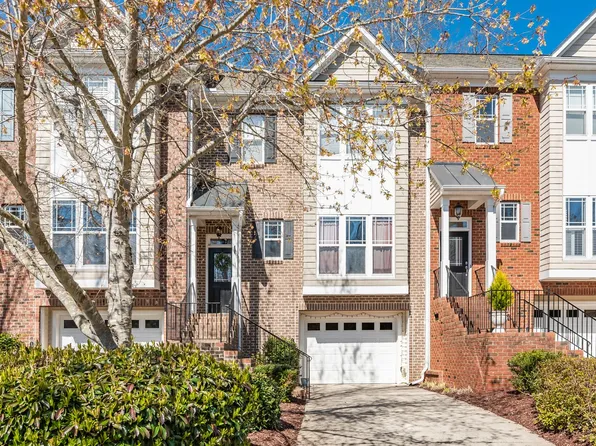 104 Rose Walk Ln, Carrboro, NC 27510