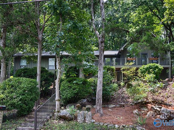 4th image of 3006 Barcody Rd SE