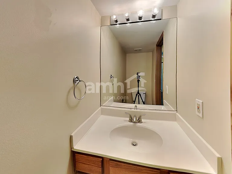 21216 W Chastworth Ln — Photo 10