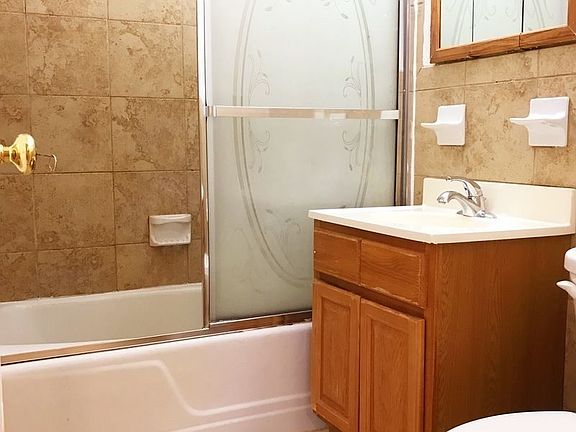 5th image of 2110 Broadway #1R