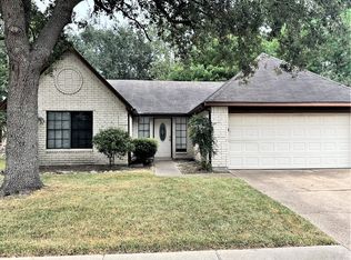 1047 Margate Dr, Pearland, TX 77584
