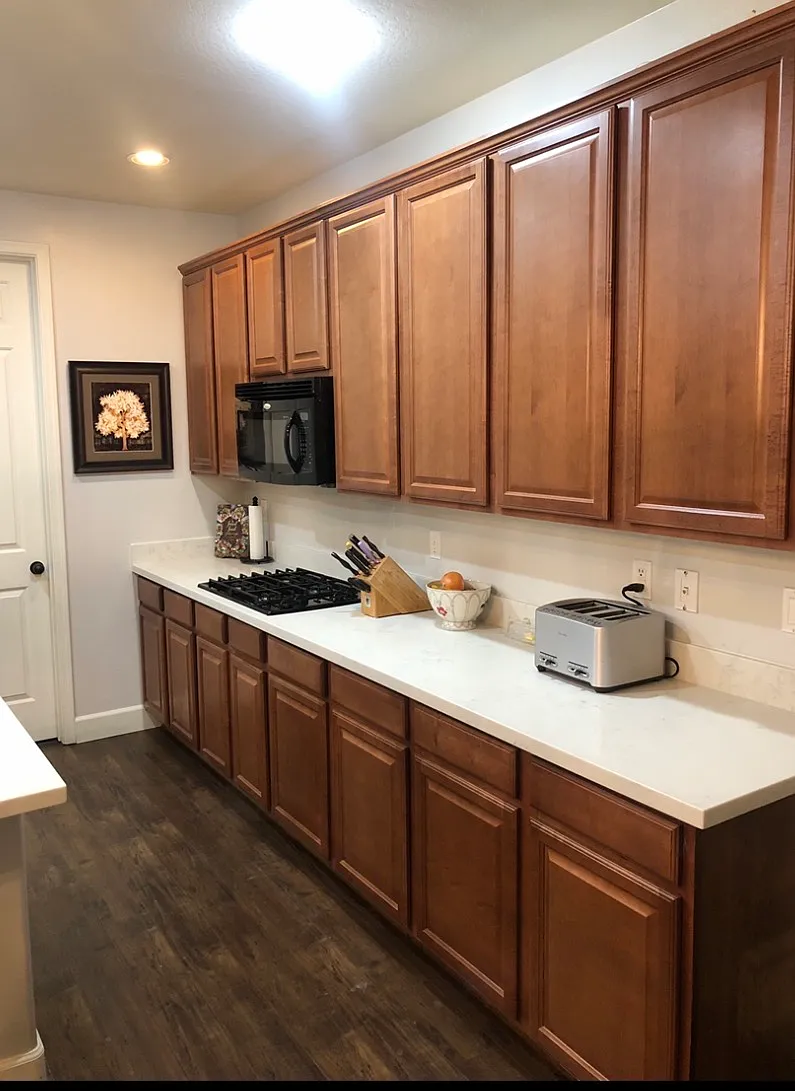 4 bed, 2.5 bath, 2623 sqft, $2,900 — Photo 3