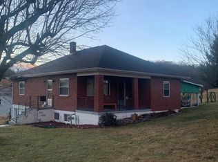 138 Spray Ln, Princeton, WV 24740