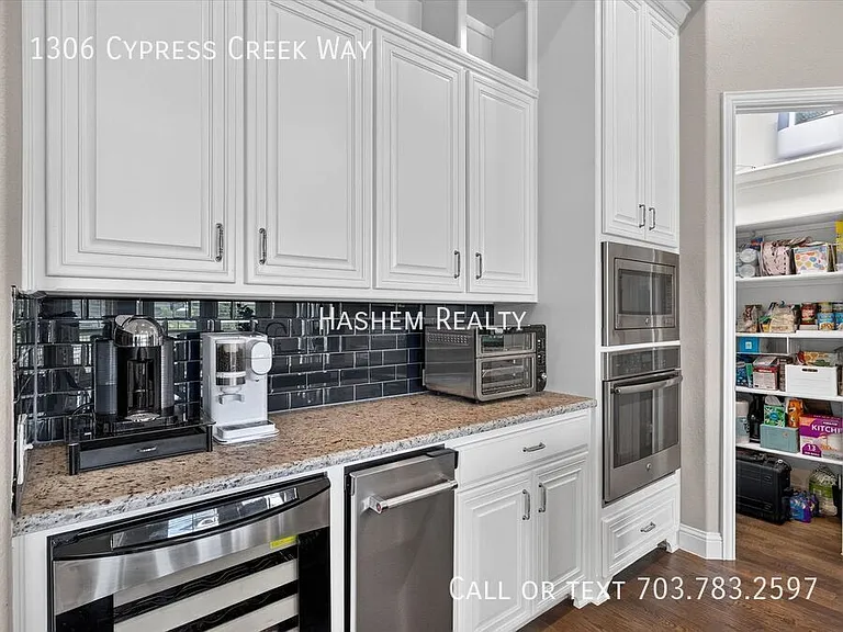 1306 Cypress Creek Way — Photo 4