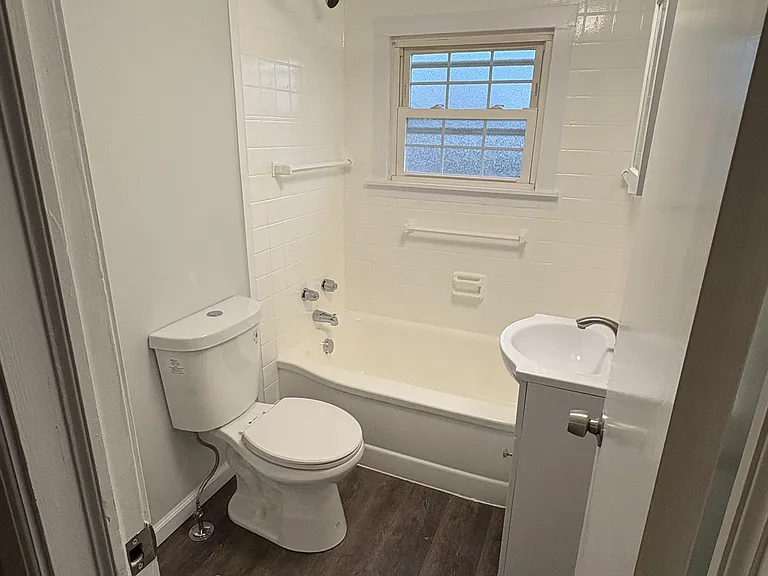 3010 Hudson Ave #1 — Photo 3